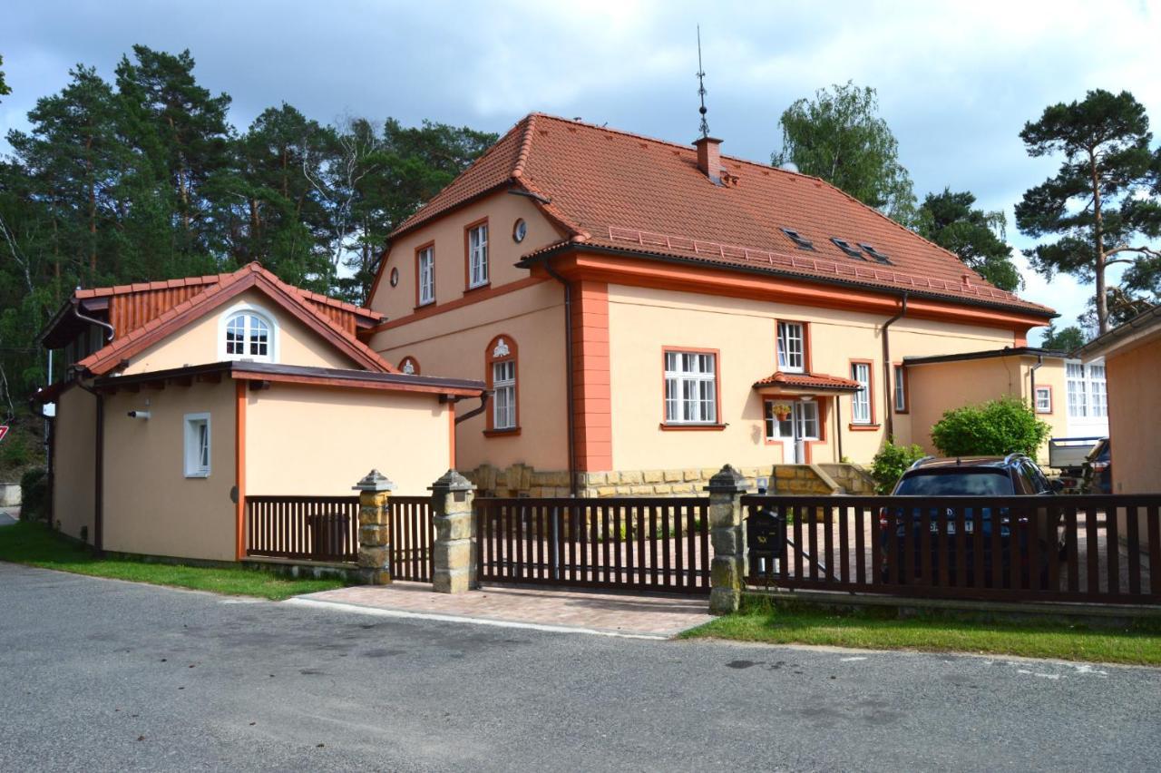 Splavsky Zamecek Apartment *